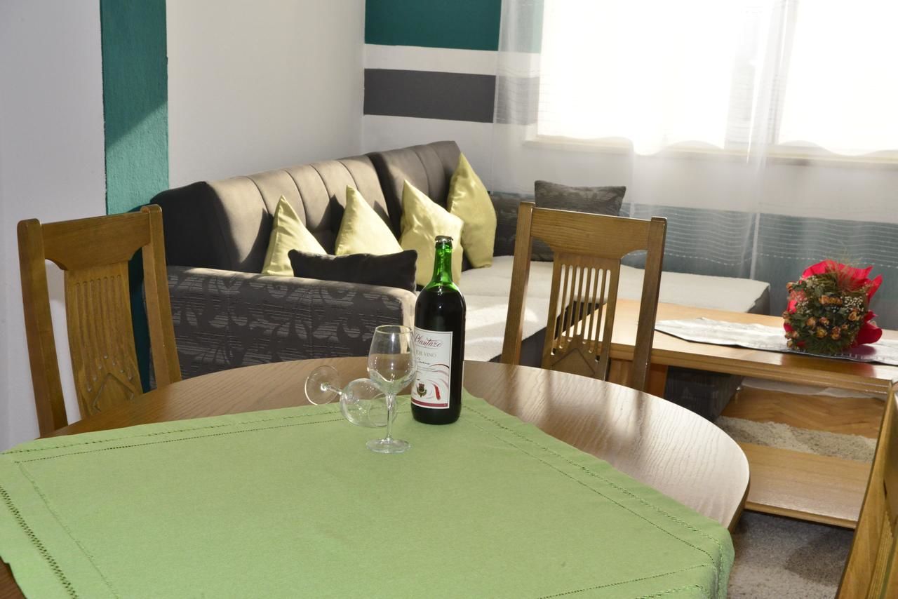 Апартаменты House Sarovic Тиват