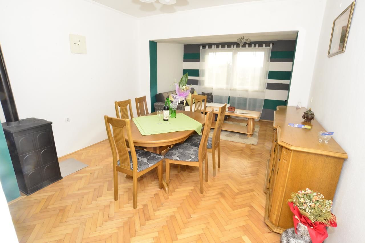 Апартаменты House Sarovic Тиват