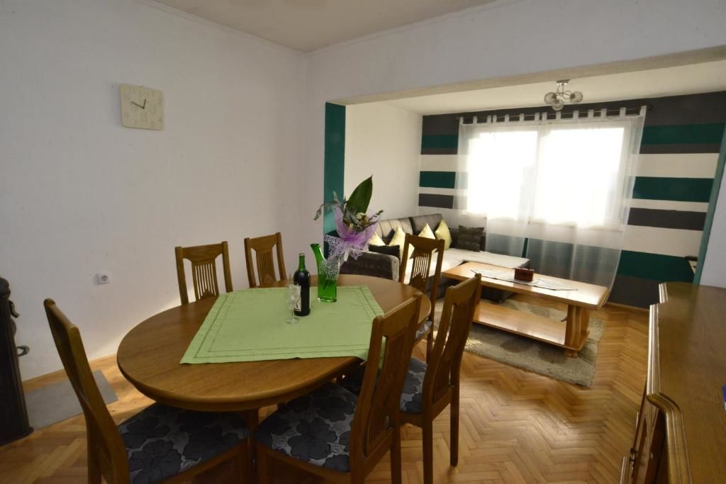 Апартаменты House Sarovic Тиват